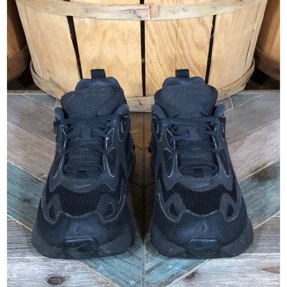 Nike Air Max 200 GS Black Anthracite AT5627-001 Sneakers Shoes Youth Boys Size 4 - Picture 4 of 11